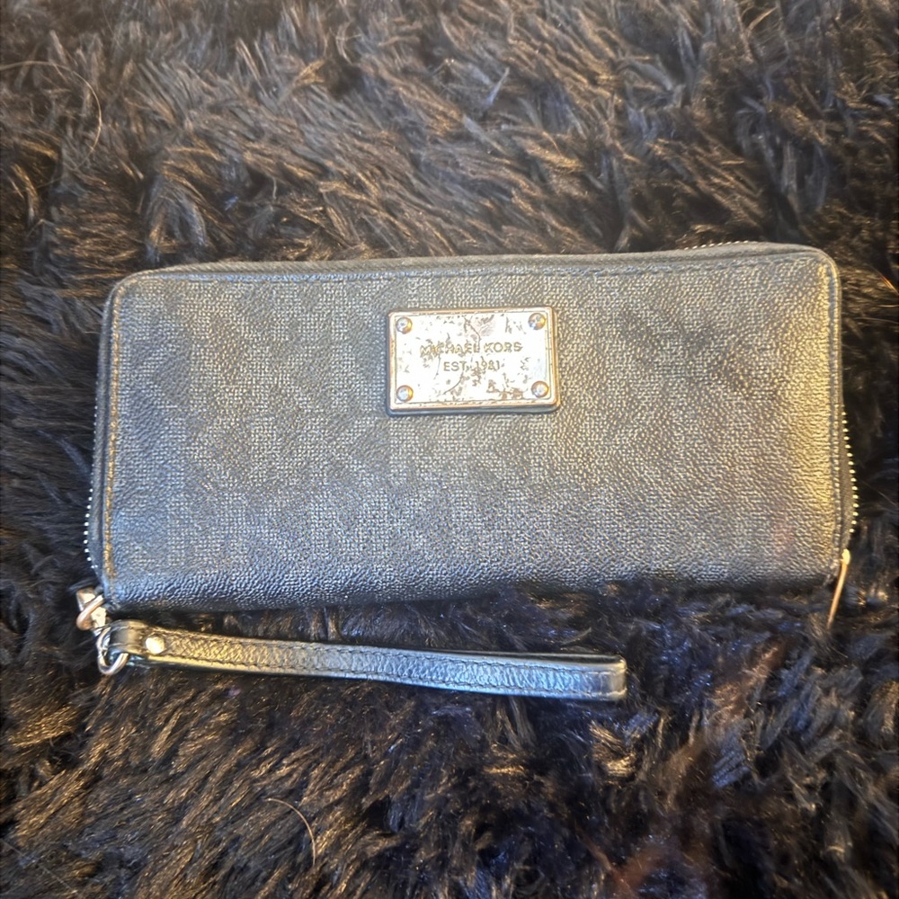 Michael Kors wallet wrist black/navy